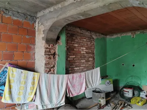 Prodaja, kuća, 155m², Ledena Stena, Niš - image 10