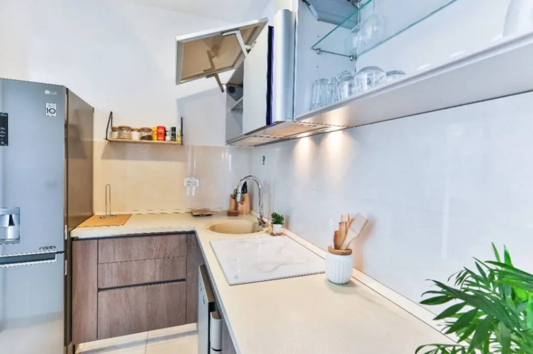 Rent, one bedroom apartment, 81m², Bulevar, Budva