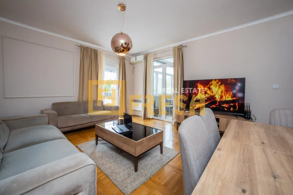 Prodaja, dvosoban stan, 70m², Cetinje, Crna Gora