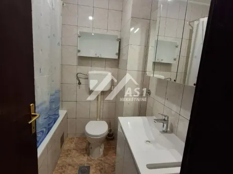 Izdavanje, jednosoban stan, 33m², Sajam, Novi Sad Sve Podlokacije - image 5