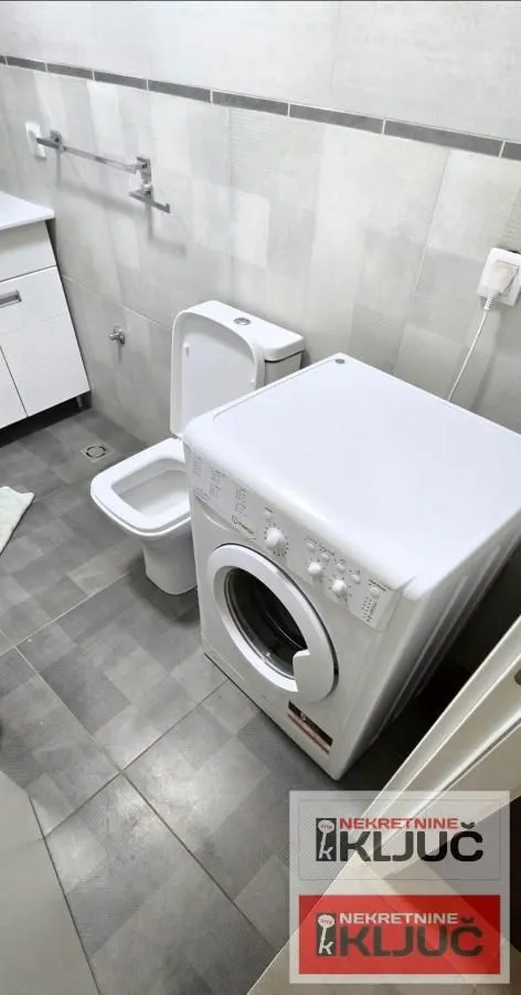 Izdavanje, dvosoban stan, 56m², Bulevar Oslobodjenja, Novi Sad Sve Podlokacije