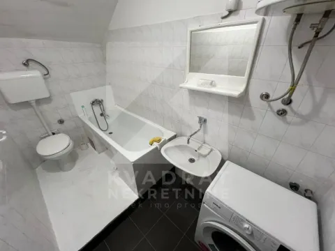 Rent, two bedroom apartment, 70m², Gornja Gorica, Podgorica - image 8