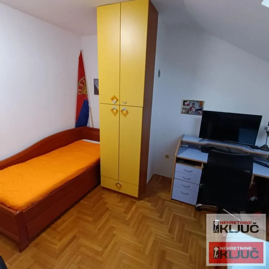 Prodaja, trosoban stan, 90m², Nova Detelinara, Novi Sad Sve Podlokacije