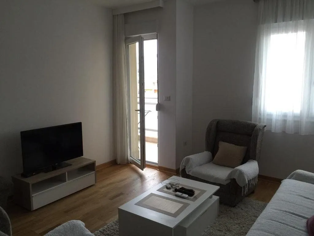 Rent, two bedroom apartment, 70m², City Kvart, Podgorica