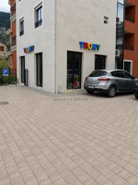 Rent, office space, 80m², Dobrota, Kotor - image 2