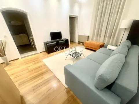 Rent, two bedroom apartment, 35m², Stari Grad, Beograd - image 2