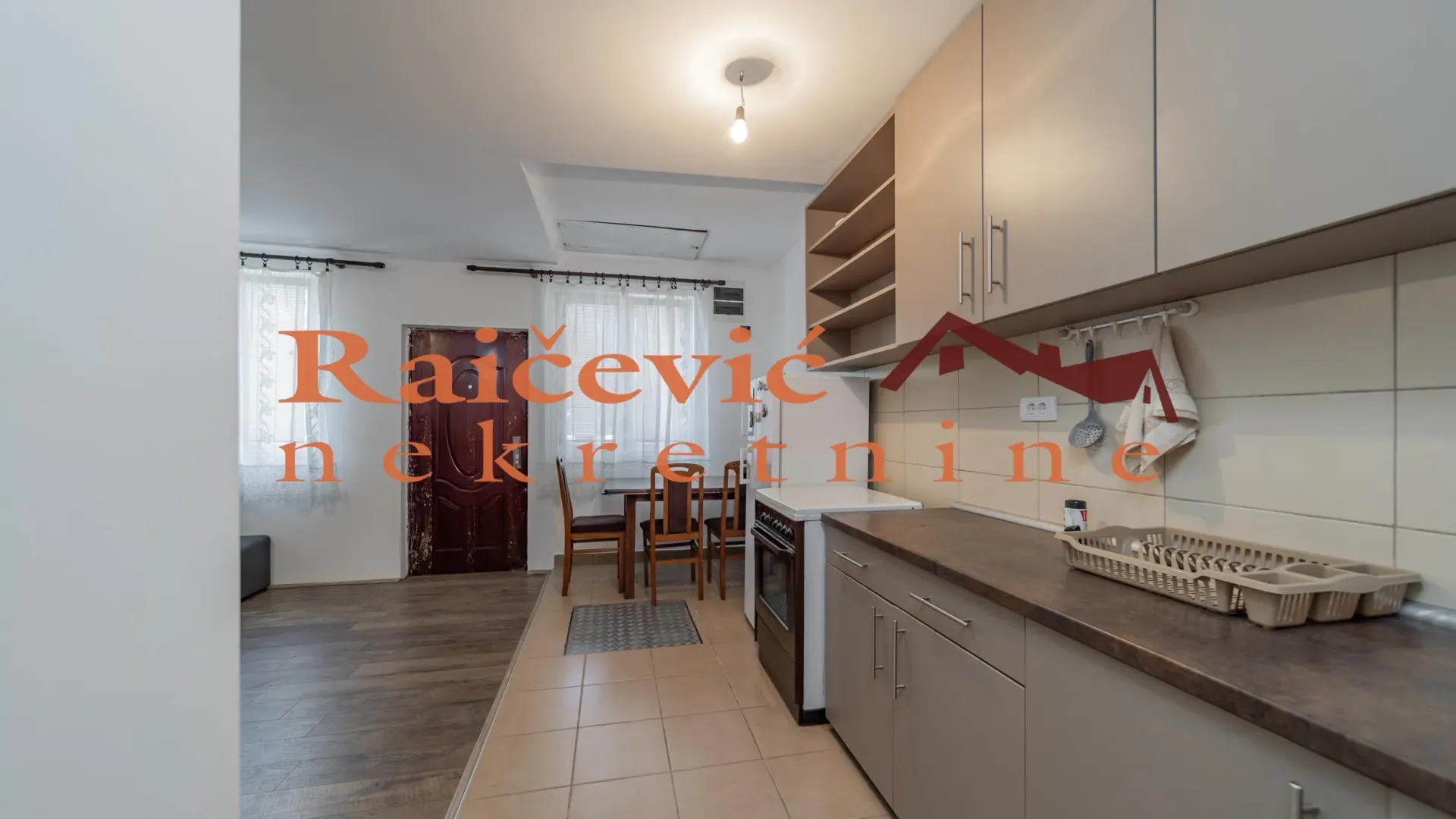 Izdavanje, jednosoban stan, 41m², Zemun Gornji Grad, Zemun Sve Podlokacije