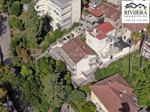 Prodaja, kuća, 201m², Centar, Herceg Novi - image 4