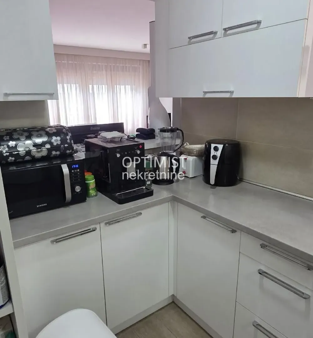 Rent, three bedroom apartment, 106m², Zemun Sve Podlokacije, Beograd