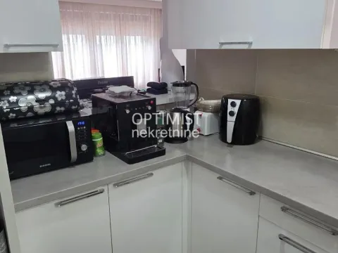 Rent, three bedroom apartment, 106m², Zemun Sve Podlokacije, Beograd - image 4