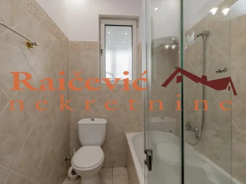 Prodaja, jednosoban stan, 40m², Centar, Stara Pazova - image 16