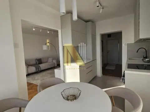 Izdavanje, trosoban stan, 70m², Kej, Novi Sad Sve Podlokacije - image 9