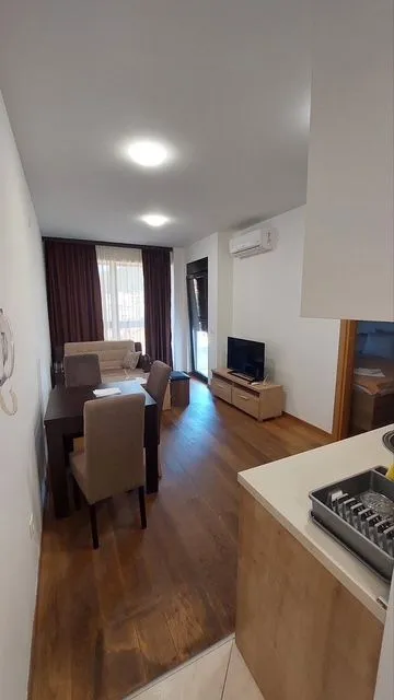 Izdavanje, jednosoban stan, 40m², Centar, Budva