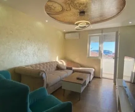 Izdavanje, jednosoban stan, 50m2, Podkošljun, Budva Izdavanje, jednosoban stan, 50m2, Podkošljun, Budva