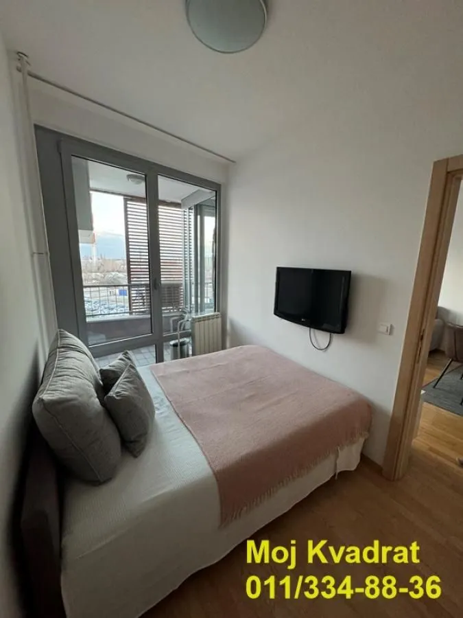 Izdavanje, dvosoban stan, 41m², Stari Grad, Beograd