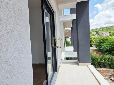 Prodaja, dvosoban stan, 62m², Dalmatinska ulica, Podgorica - image 2