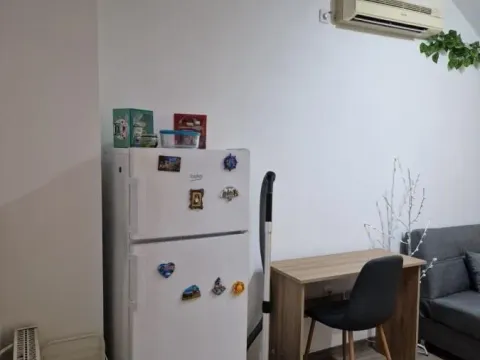 Izdavanje, dvosoban stan, 46m², Sajmište, Novi Sad - image 4