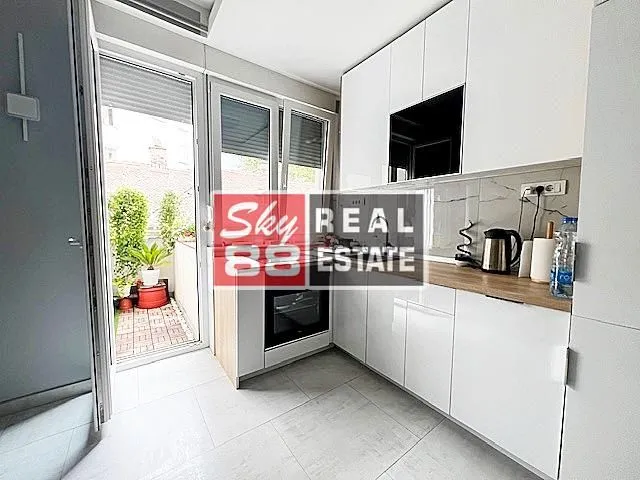 Sale, two bedroom apartment, 48m², Stari Grad, Beograd