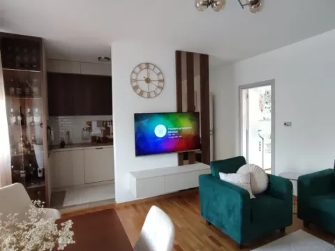 Sale, parking/garage, 100m², Centar, Kragujevac - image 8