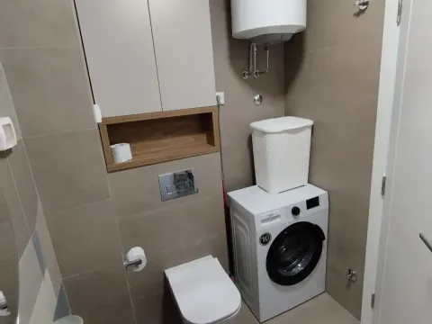 Izdavanje, jednosoban stan, 43m², Pobrežje, Podgorica - image 8