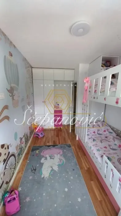 Prodaja, trosoban stan, 55m², Novo naselje, Novi Sad