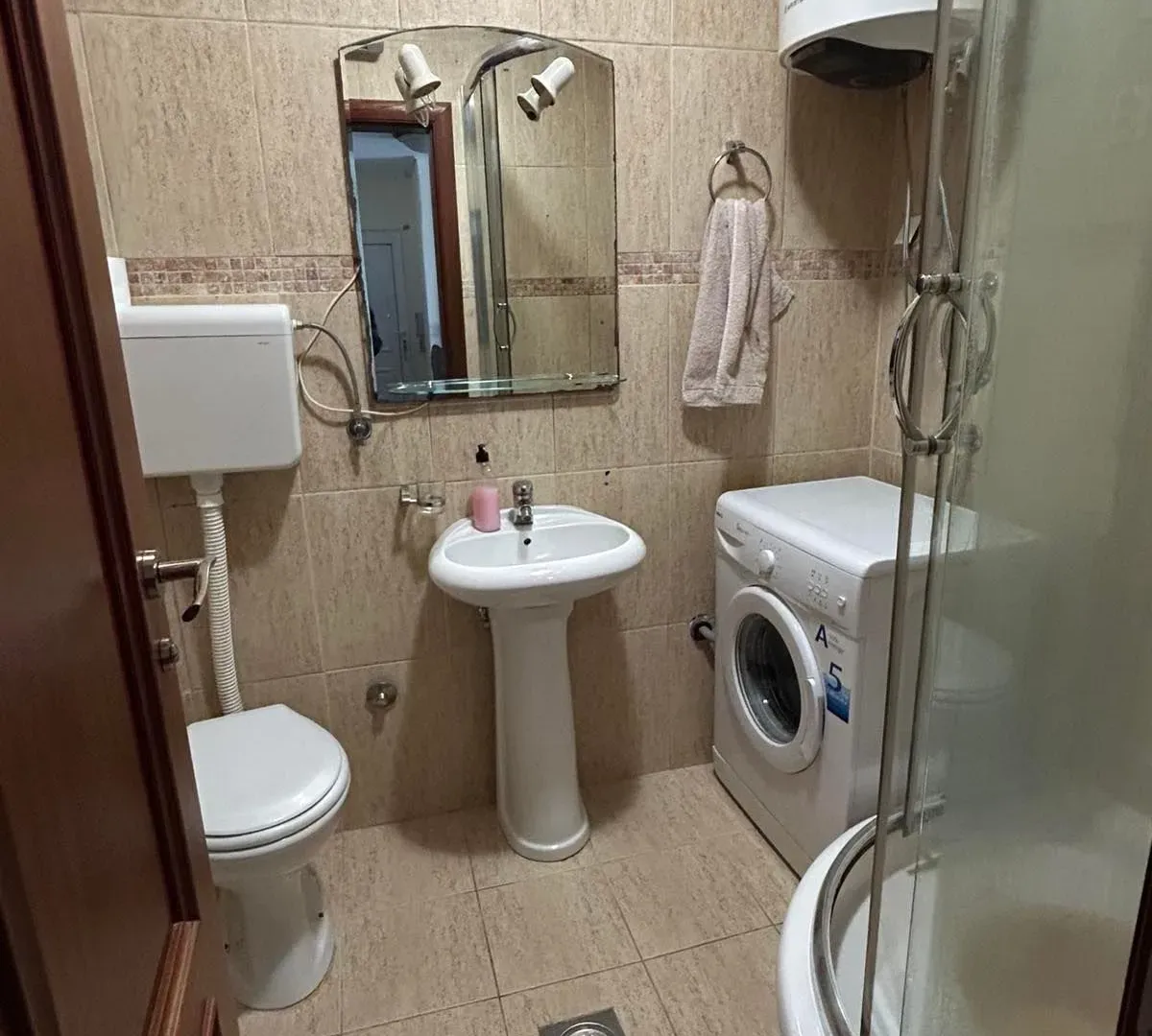 Izdavanje, dvosoban stan, 55m², Preko Morače, Podgorica