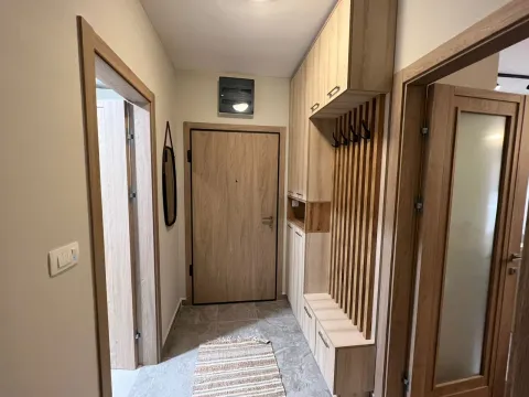 Izdavanje, jednosoban stan, 54m², Master Kvart, Podgorica - image 7