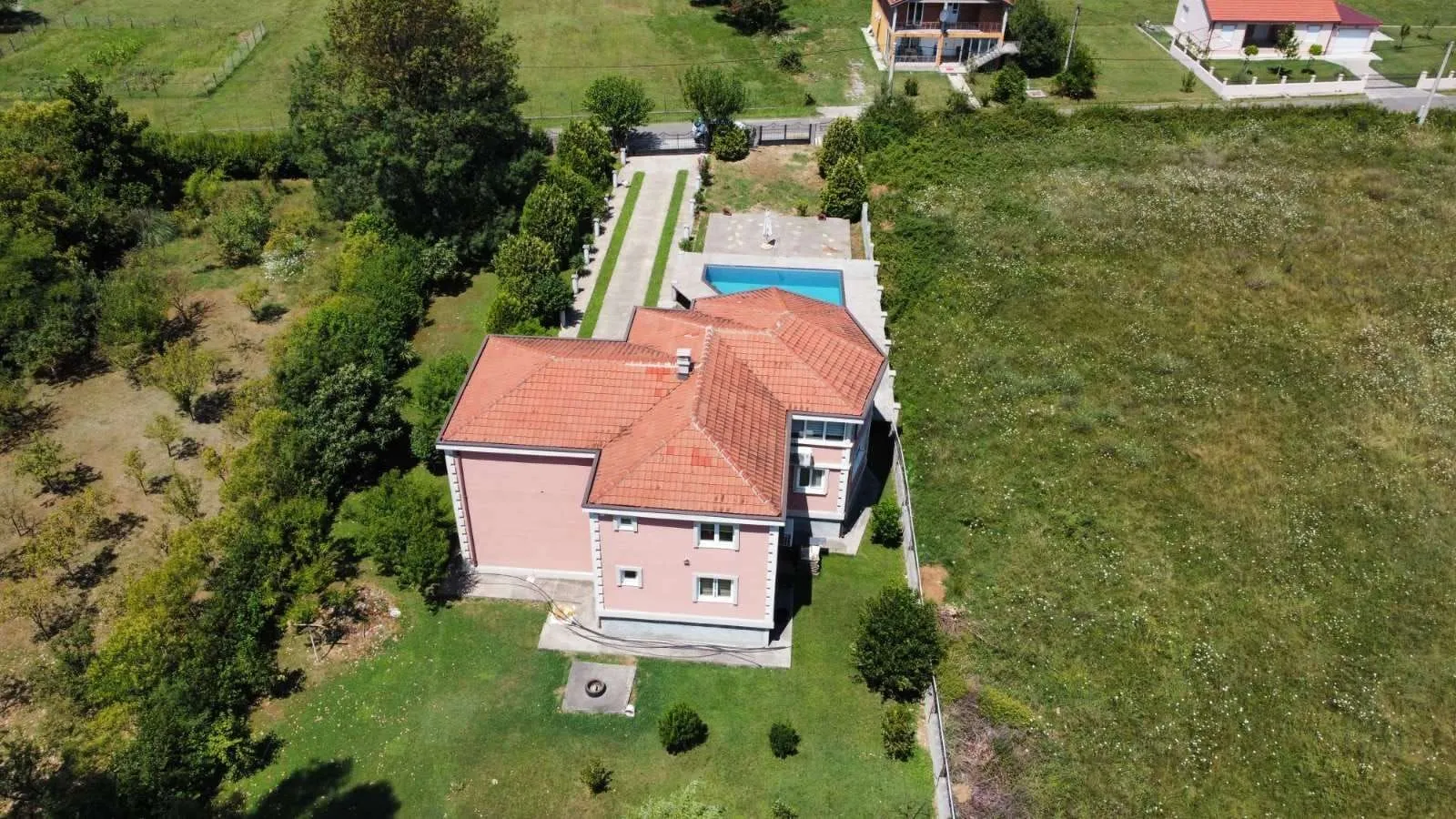 Sale, house, 250m², Kosić, Danilovgrad