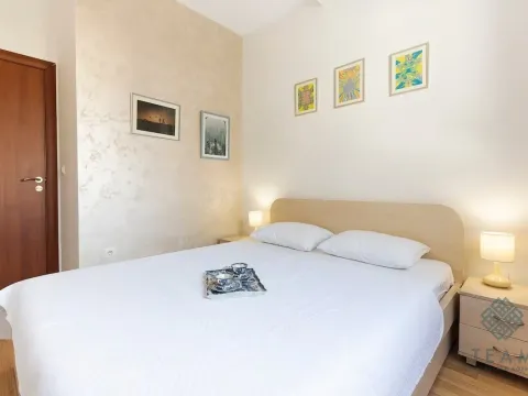 Izdavanje, dvosoban stan, 47m², Sveti Stasije, Kotor - image 10