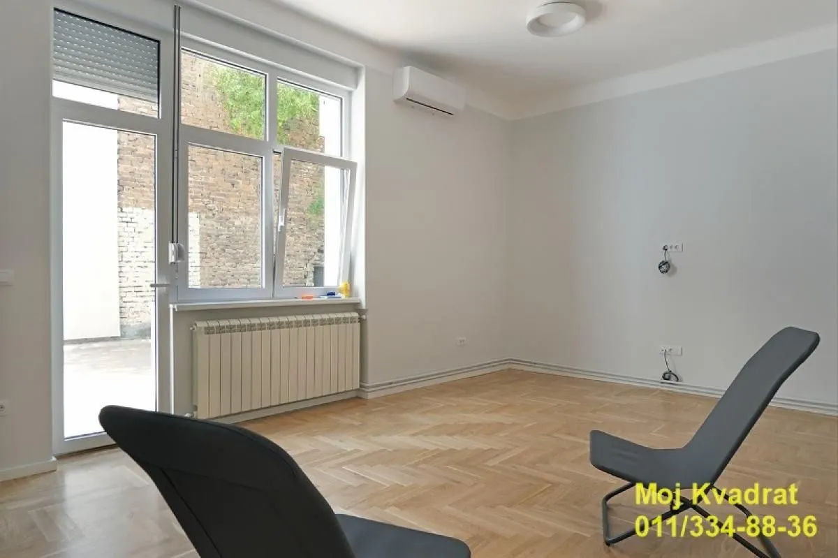 Izdavanje, dvosoban stan, 53m², Obilićev Venac, Beograd