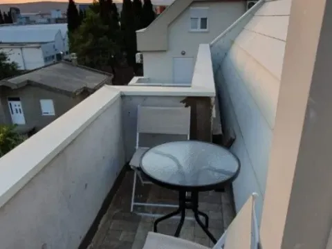 Izdavanje, dvosoban stan, 62m², Zabjelo, Podgorica - image 10