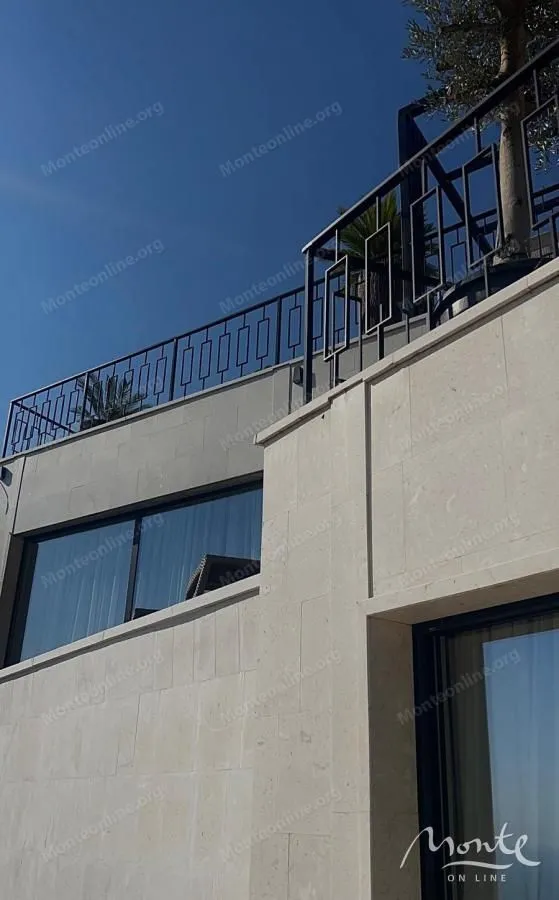 Sale, house, 330m², Kuljače, Budva