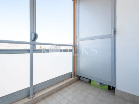 Rent, one bedroom apartment, 48m², City Kej, Podgorica - image 9