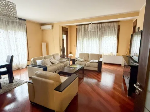 Izdavanje, dvosoban stan, 100m², Preko Morače, Podgorica - image 3