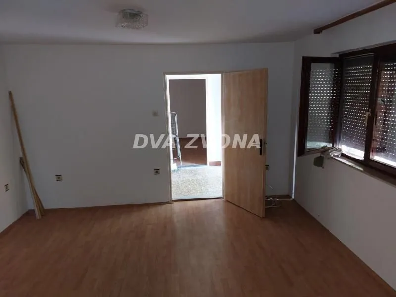 Prodaja, kuća, 400m², Sremska Kamenica, Petrovaradin