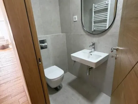 Izdavanje, četvorosoban stan, 105m², Bulevar Oslobodjenja, Novi Sad Sve Podlokacije - image 25