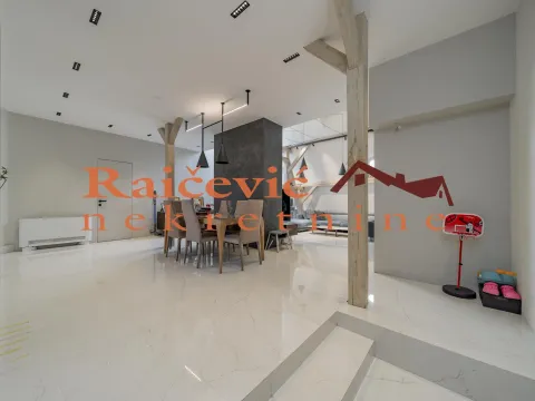 Prodaja, trosoban stan, 160m², Stari Grad, Beograd