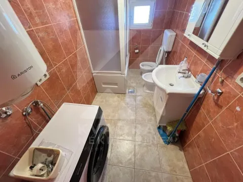 Rent, two bedroom apartment, 70m², Dalmatinska ulica, Podgorica - image 8