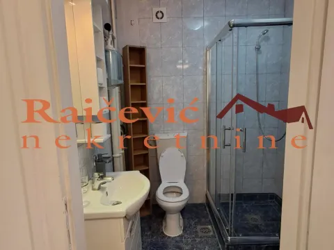 Izdavanje, poslovni prostor, 58m², Kalenić Pijaca, Vračar Sve Podlokacije - image 7