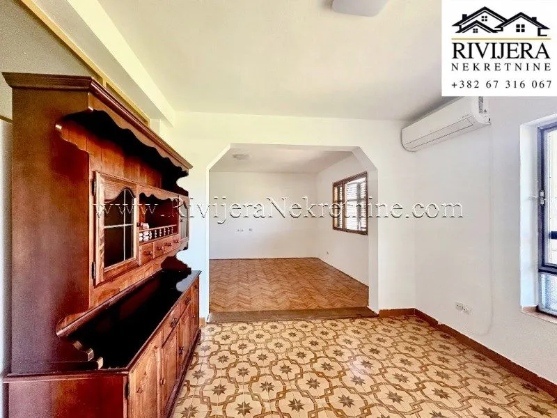 Prodaja, dvosoban stan, 104m², Centar, Tivat