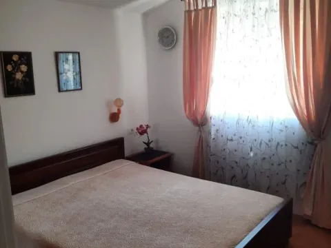 Rent, one bedroom apartment, 45m², Dobrota, Kotor - image 3