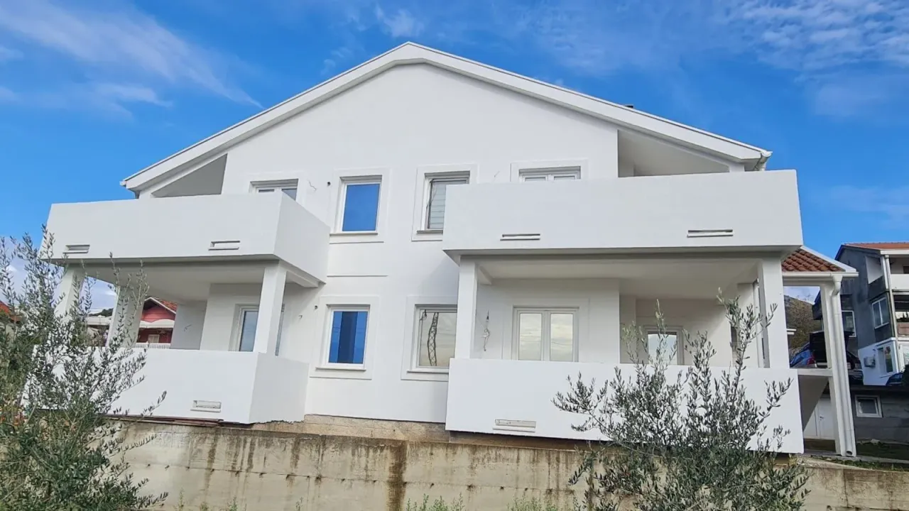 Sale, house, 288m², Centar, Tivat
