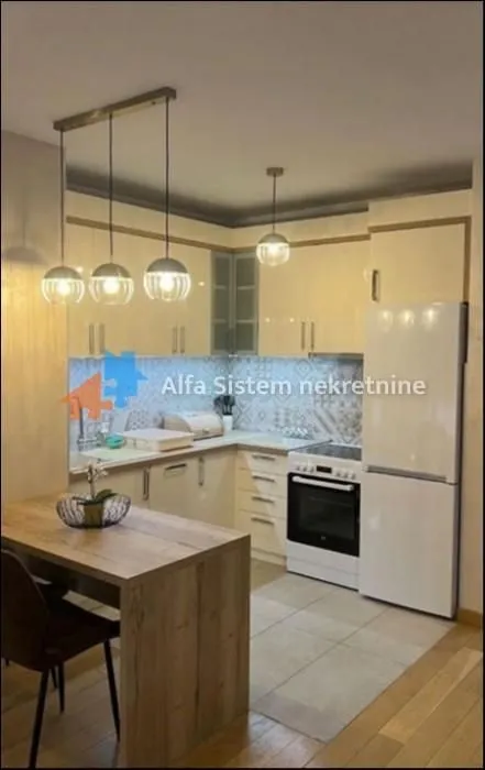 Izdavanje, stan, 41m², Vračar Sve Podlokacije, Beograd