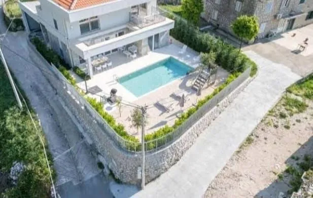 Prodaja, kuća, 250m², Orahovac, Kotor