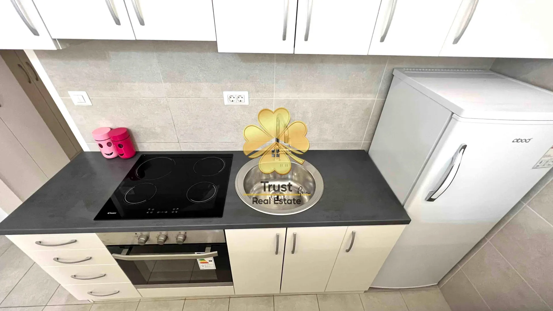 Rent, studio apartment, 30m², Stari Aerodrom, Podgorica