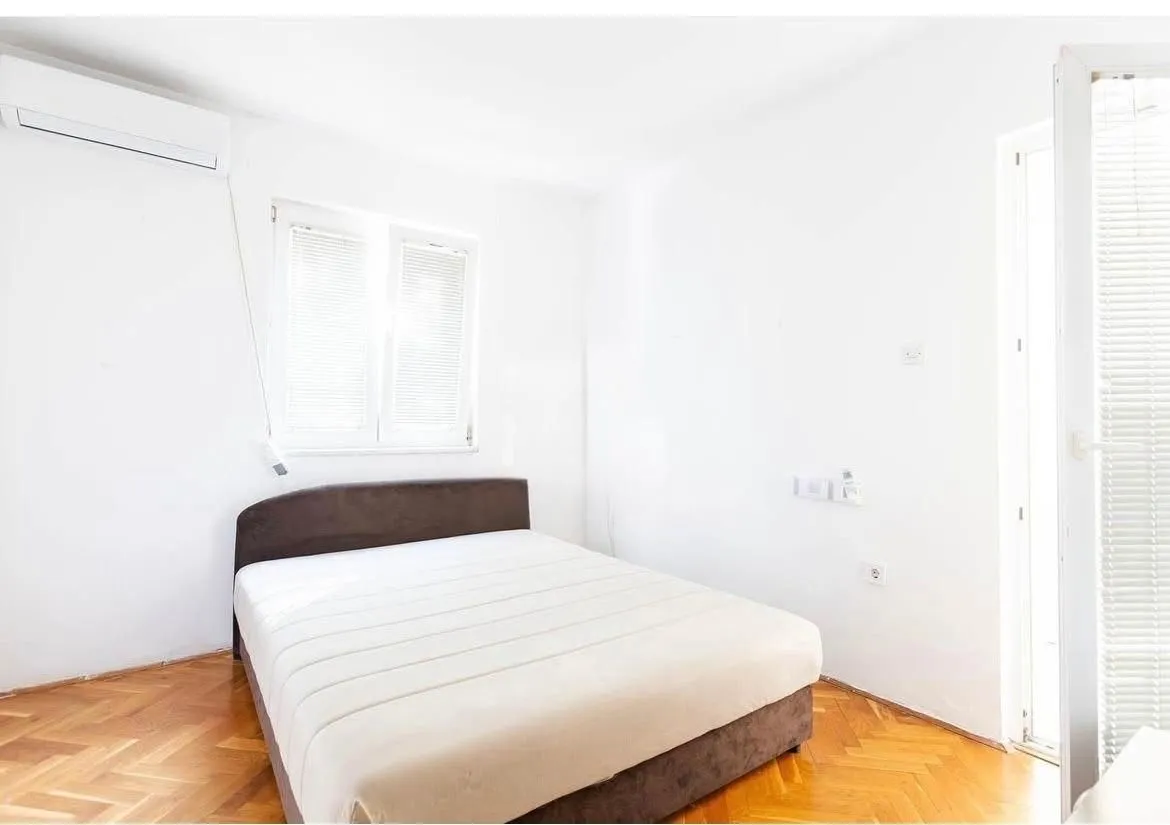 Izdavanje, dvosoban stan, 68m², Stari Aerodrom, Podgorica