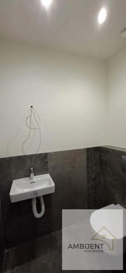 Sale, three bedroom apartment, 133m², Autokomanda, Voždovac Sve Podlokacije