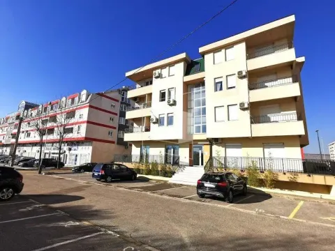 Izdavanje, stan, 44m², City Kvart, Podgorica - image 9