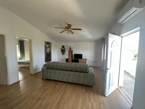 Prodaja, kuća, 175m², Utjeha, Bar - image 11