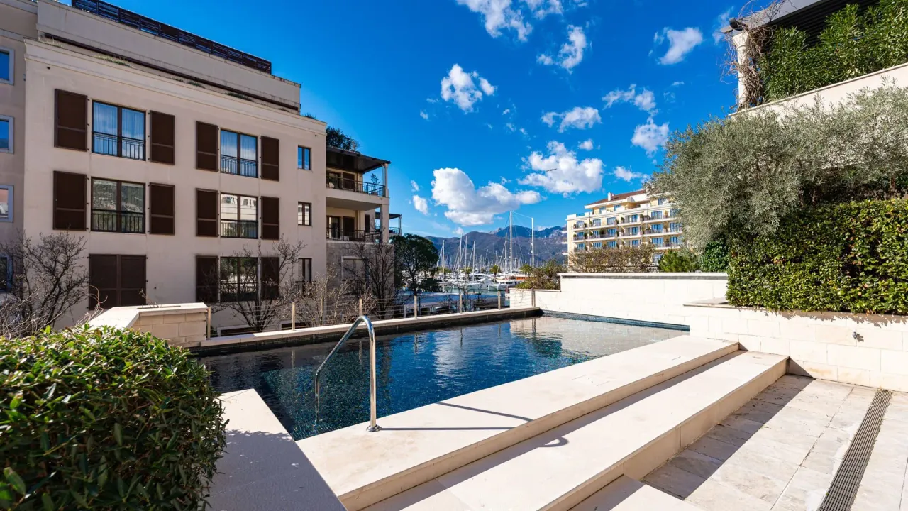 Sale, two bedroom apartment, 152m², Porto Montenegro, Tivat